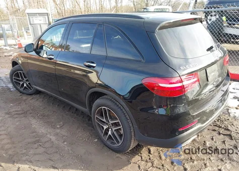 2018 Mercedes-Benz Glc 300 4Matic z USA, uszkodzony, nr VIN WDC0G4KB5JV116195